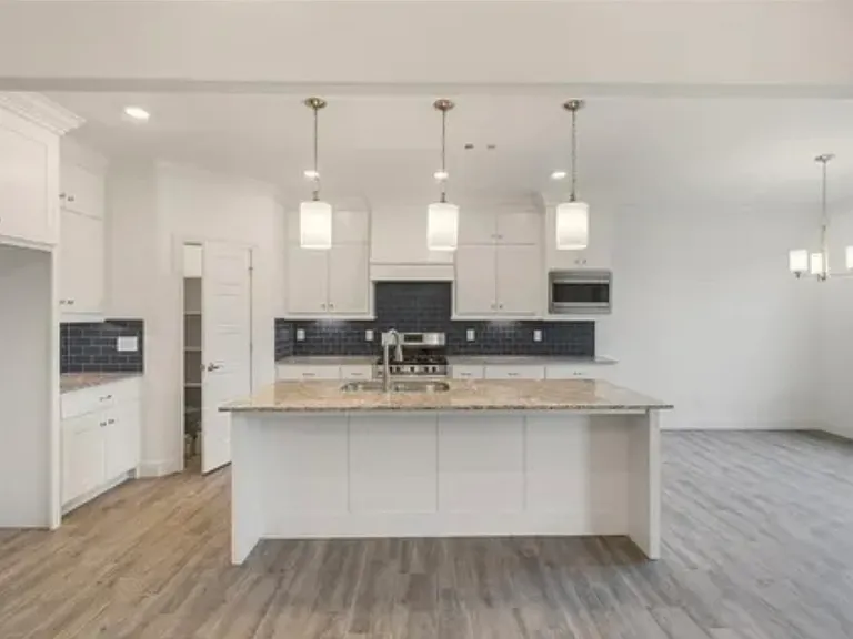 550 Piper Ln — Photo 10