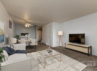 2423 Cherry St, Caldwell, ID 83605