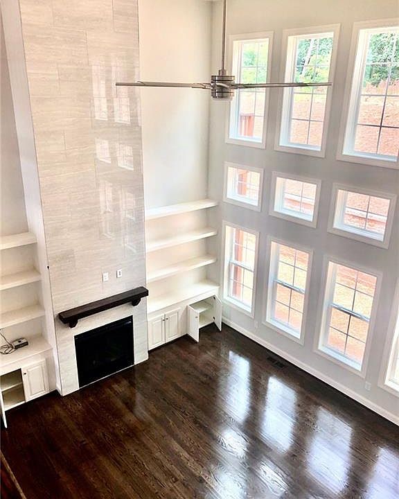 2nd image of 490 Friendship Place Ct