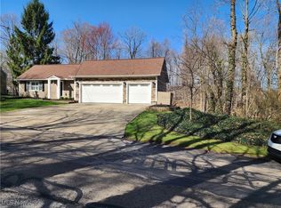 866 Beechers Brook Rd, Mayfield Village, OH 44143
