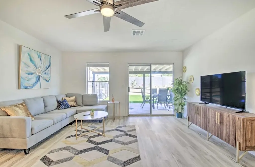 3 bed, 1162 sqft, $3,000 — Photo 3