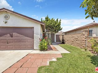 433 E 97th St, Los Angeles, CA 90003