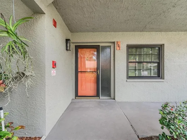 2020 Lakeview Dr APT 101, Clearwater, FL 33763