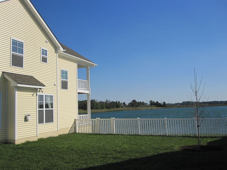 Fenced Yard
