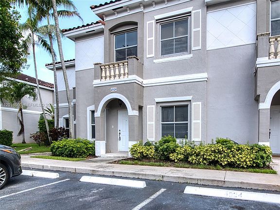 2nd image of 4928 SW 140th Ter #2