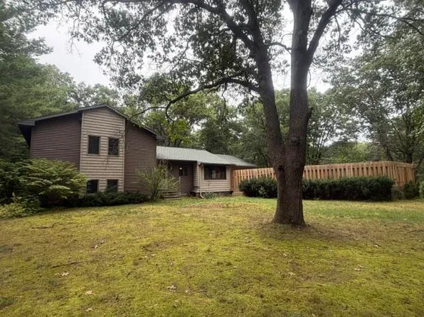 2341 E 95th St, Newaygo, MI 49337