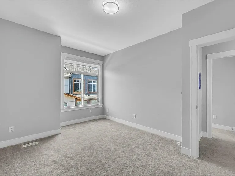 17033 Fraser Hwy #34 — Photo 17