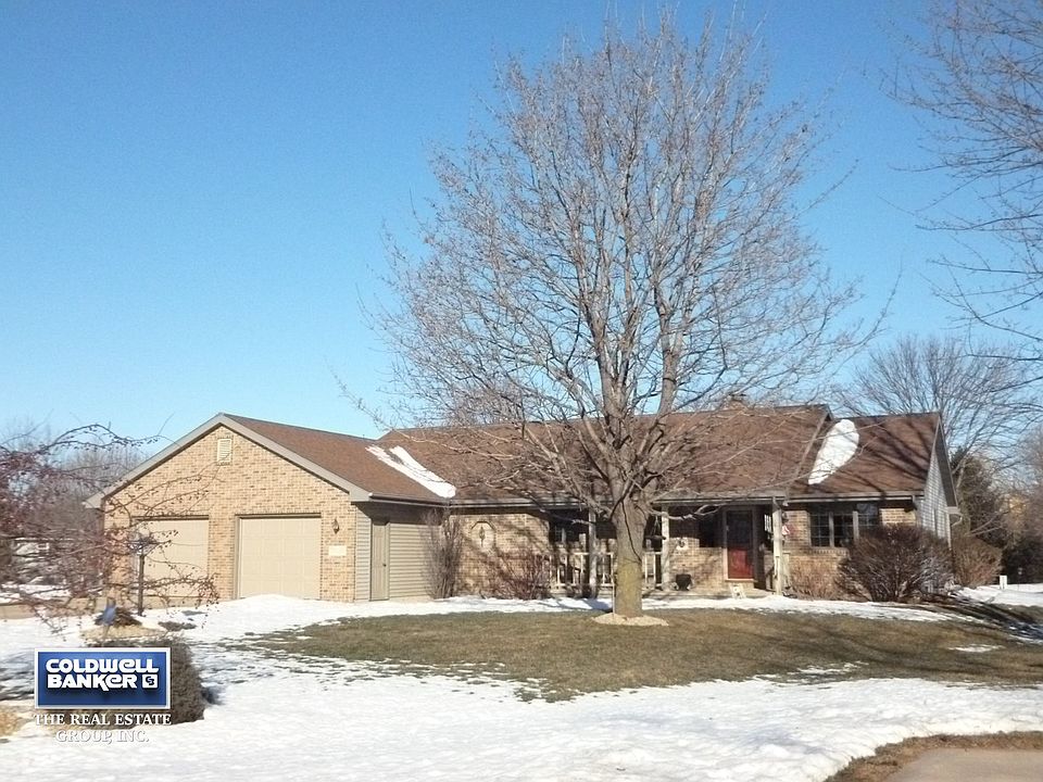 Lg Darboy ranch says welcome!