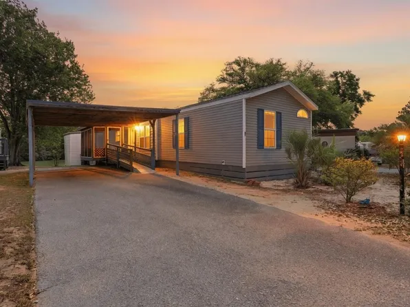 87 Beacon Ct., Murrells Inlet, SC 29576