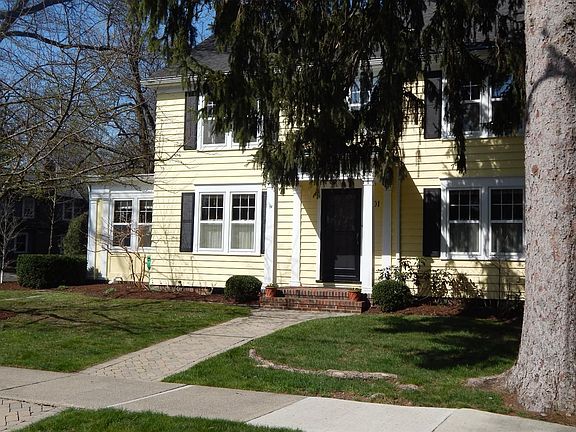 4th image of 301 N Revena Blvd