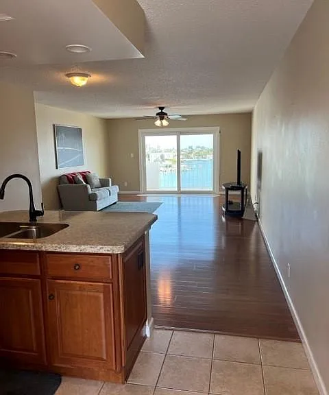 285 107th Ave #606 — Photo 32