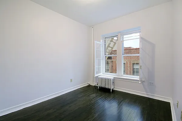 Rented by Corcoran | media 23