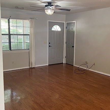 4th image of 117 Hill Blvd