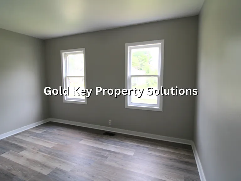 1601 N Elm St — Photo 12
