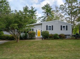 9 Bradford St, Derry, NH 03038