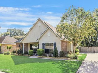 107 Gettysburg Dr, Broussard, LA 70518