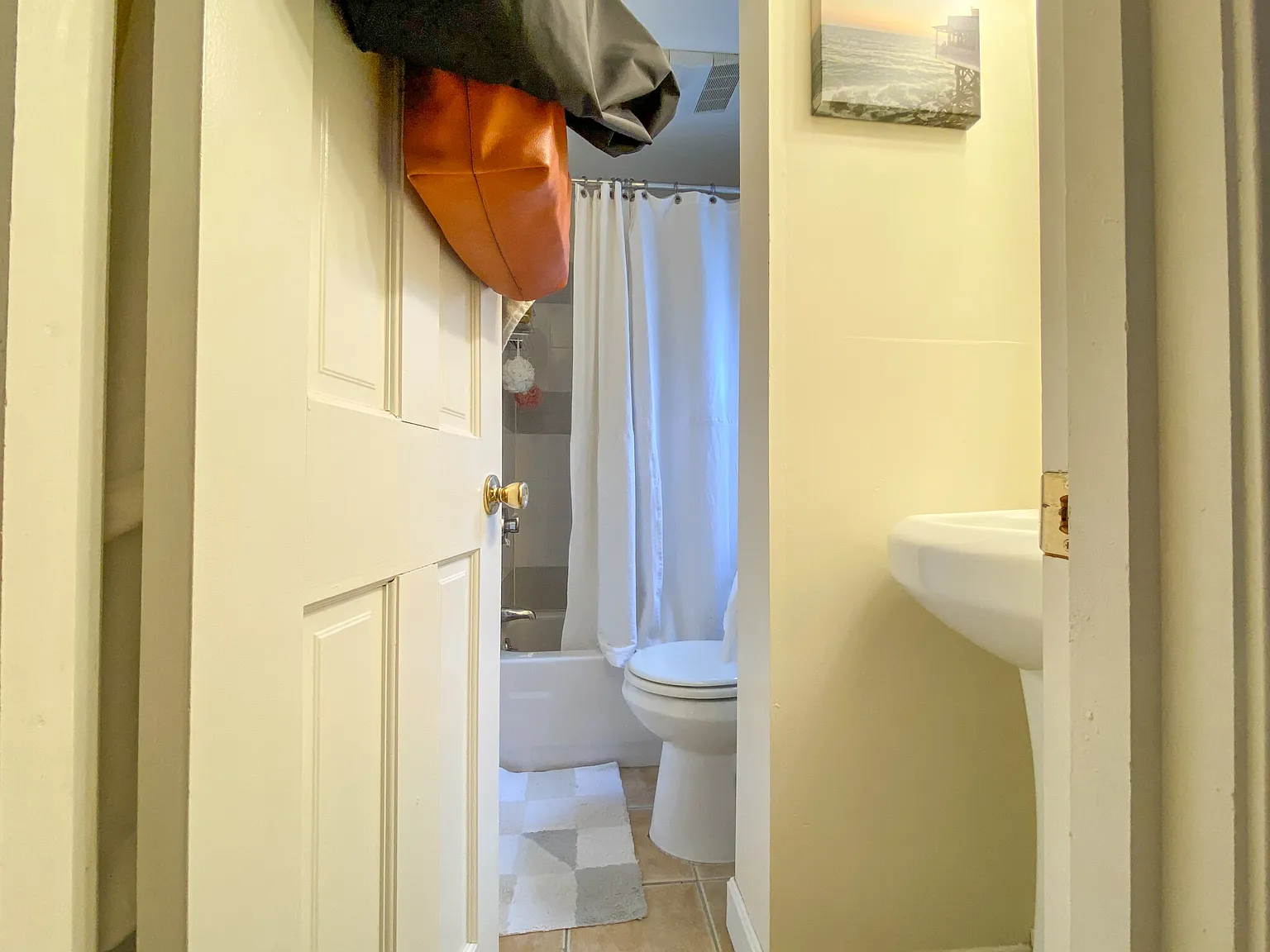 1 bed, 335 sqft, $2,700 — Photo 3