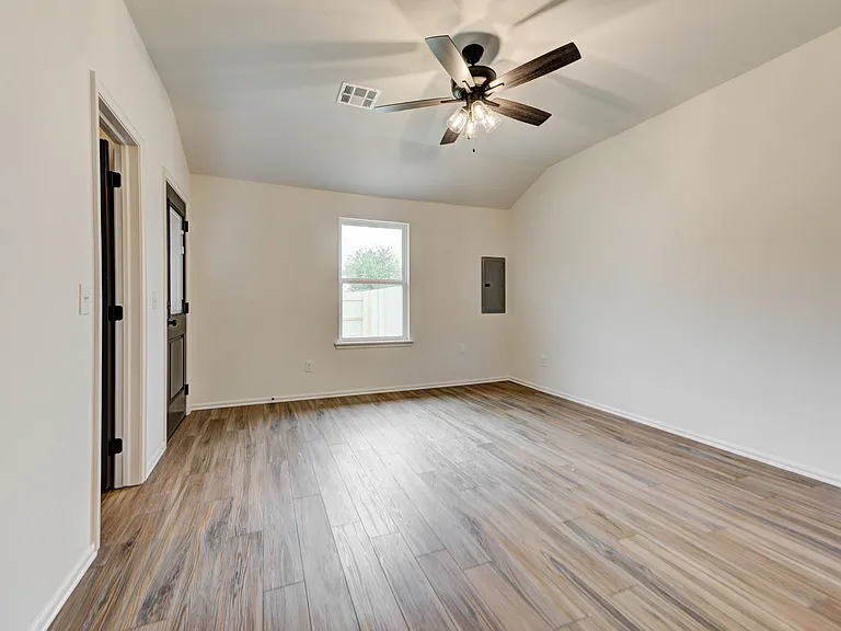 506 N Canyon Ter — Photo 19