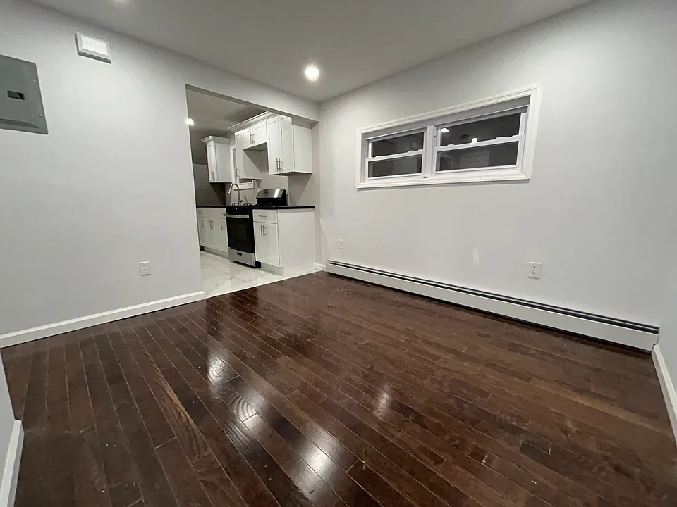 4103 Bronxwood Ave #2