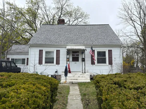 22 Hanson Ave, Walpole, MA 02081