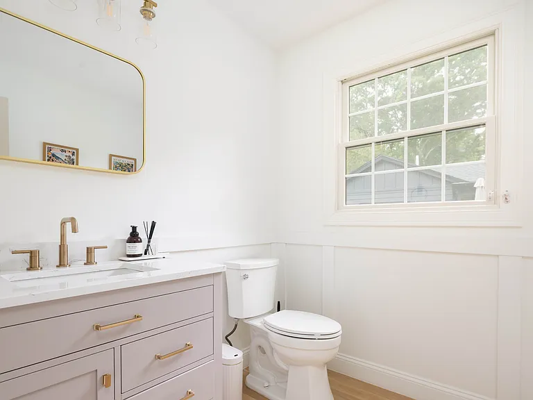 685 Springs Fireplace Rd — Photo 10