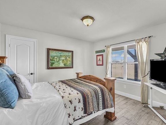 3rd image of 2500 County Road 332