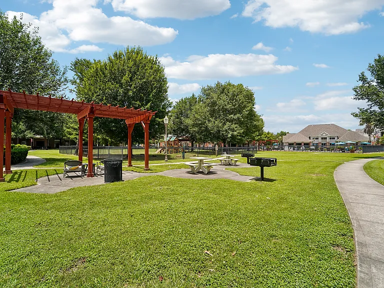 Kingwood Glen — Photo 29