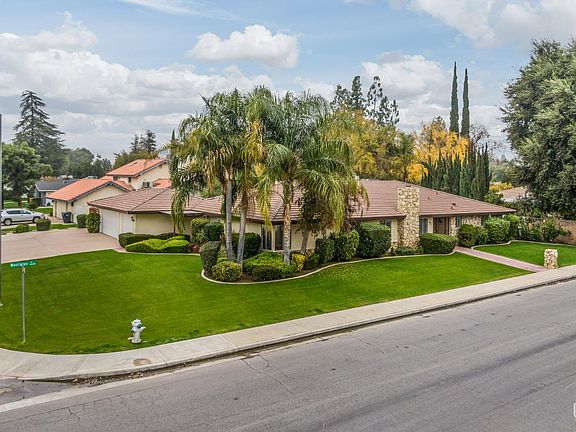 3rd image of 421 Montalvo Dr