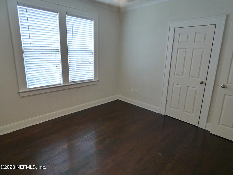 2671 College St — Photo 22