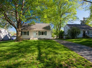 2546 Nottingham Rd, Columbus, OH 43221