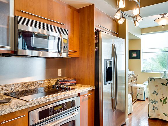 3rd image of 110 Washington Ave APT 1602