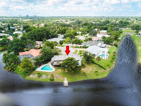 4th image of 110 SW 11th Ave