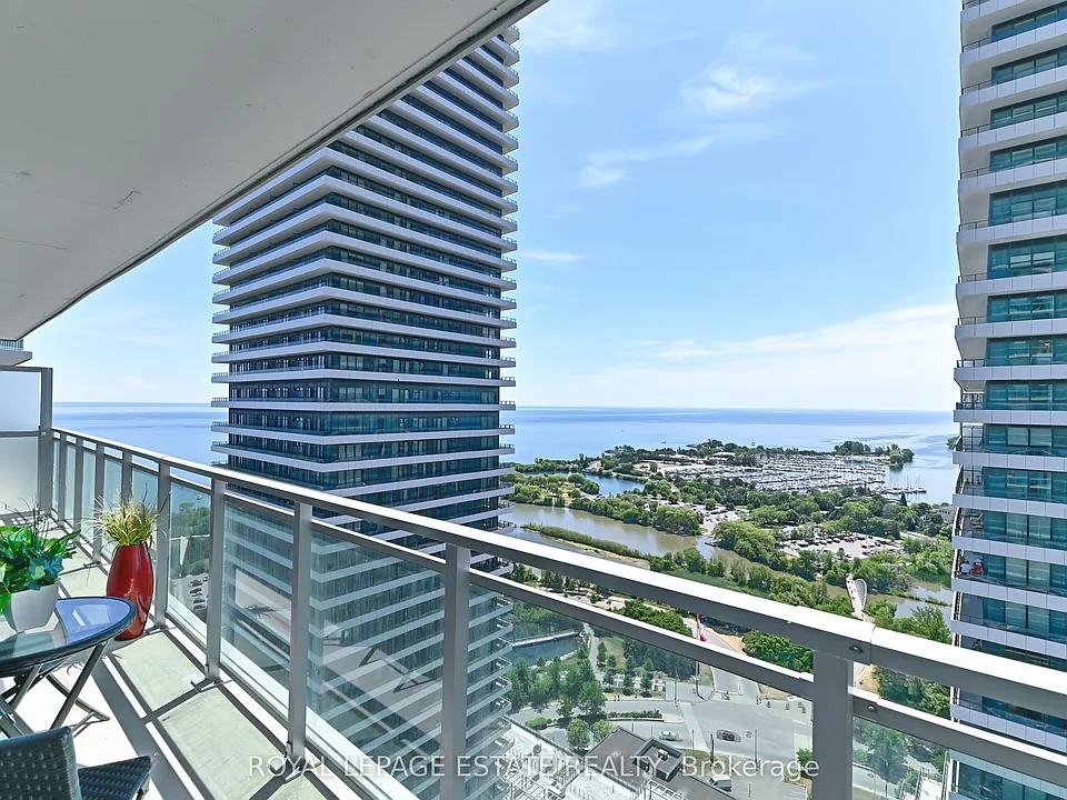 33 Shore Breeze Dr #2901