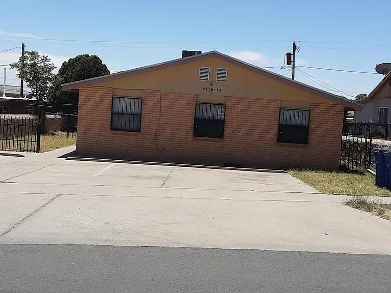 2716 Porter Ave — Photo 1