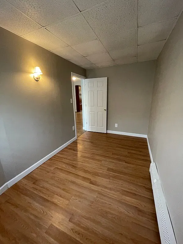 2 bed, 1.0 bath, 1000 sqft, $1,450 — Photo 2