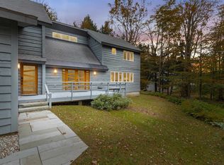 108 Hartson Rd, Stowe, VT 05672