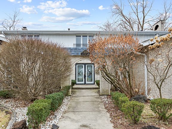3rd image of 1135 E 173rd Pl