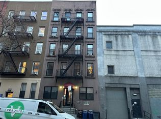 450 W 55th St APT 3FW, Manhattan, NY 10019