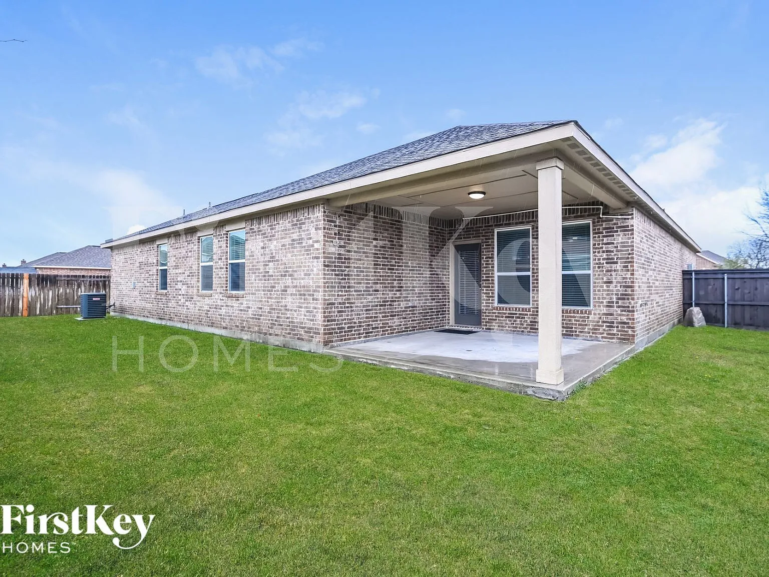 4 bed, 2.0 bath, 2265 sqft, $2,850 — Photo 2