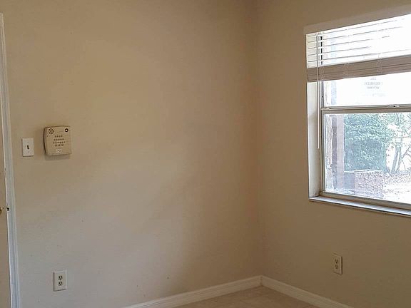 3rd image of 3205 E Caracas St