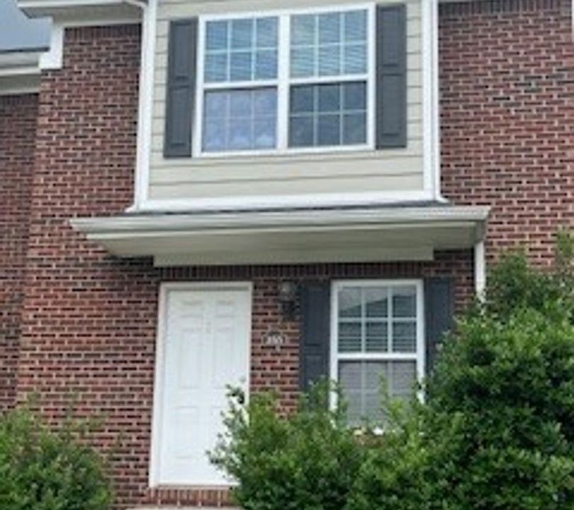 1st image of 255 Audley Ave