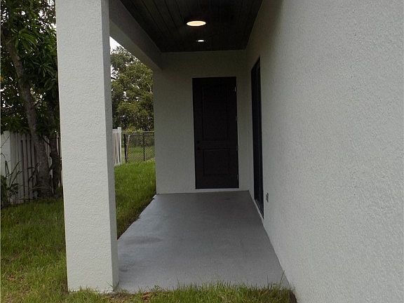 5th image of 2924 Dunbar Ave