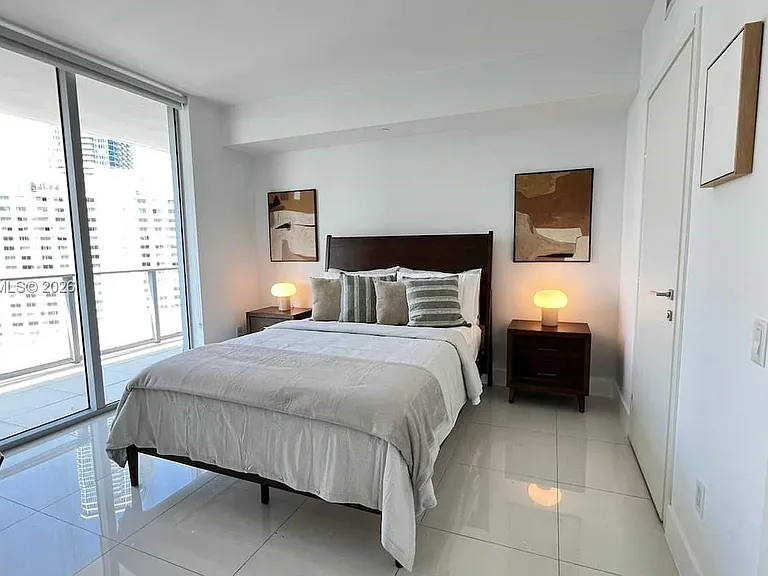 1300 Brickell Bay Dr #3400 — Photo 17
