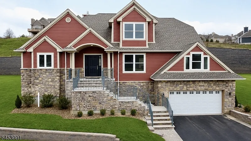 22 Woodcott Dr