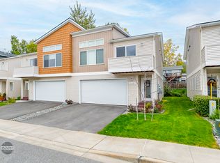 11401 Conquistador Dr #9B, Eagle River, AK 99577