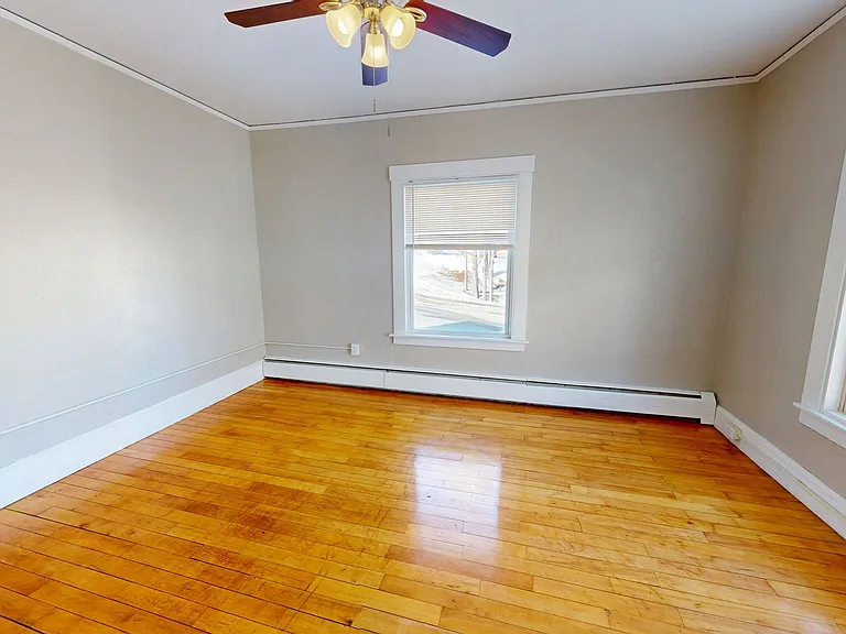 77 Union St — Photo 10