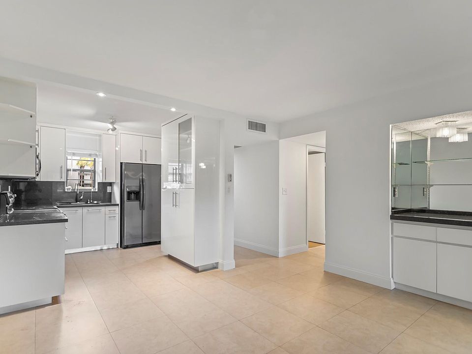 1st image of 9440 SW 8th Street #103