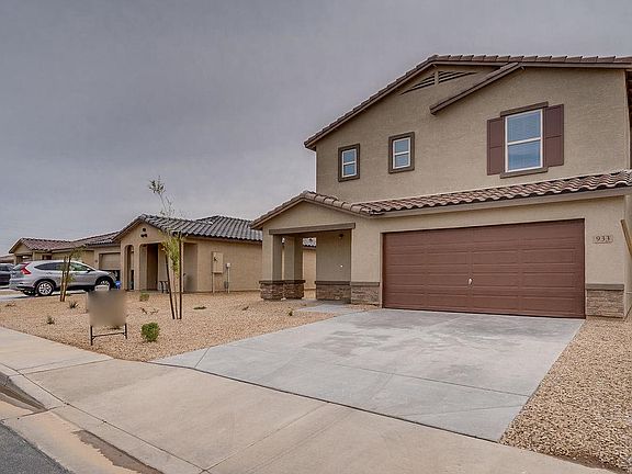 3rd image of 933 W Kachina Dr