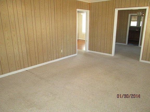 4th image of 2103 Douglas St