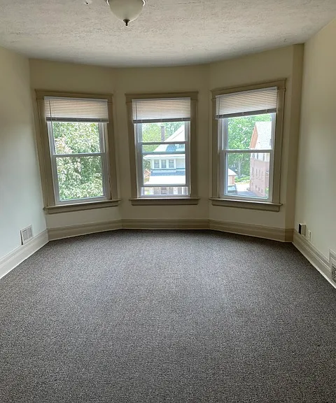 124 N 38th Ave #4 — Photo 8